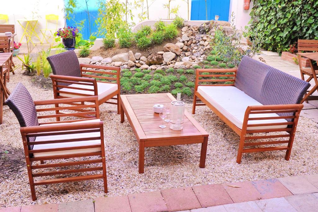 Hotel Durand Le Patio Alès Esterno foto