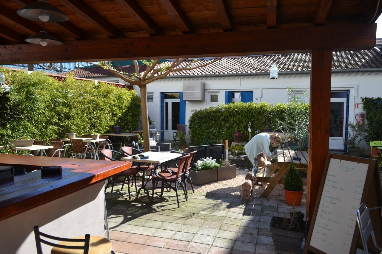 Hotel Durand Le Patio Alès Esterno foto